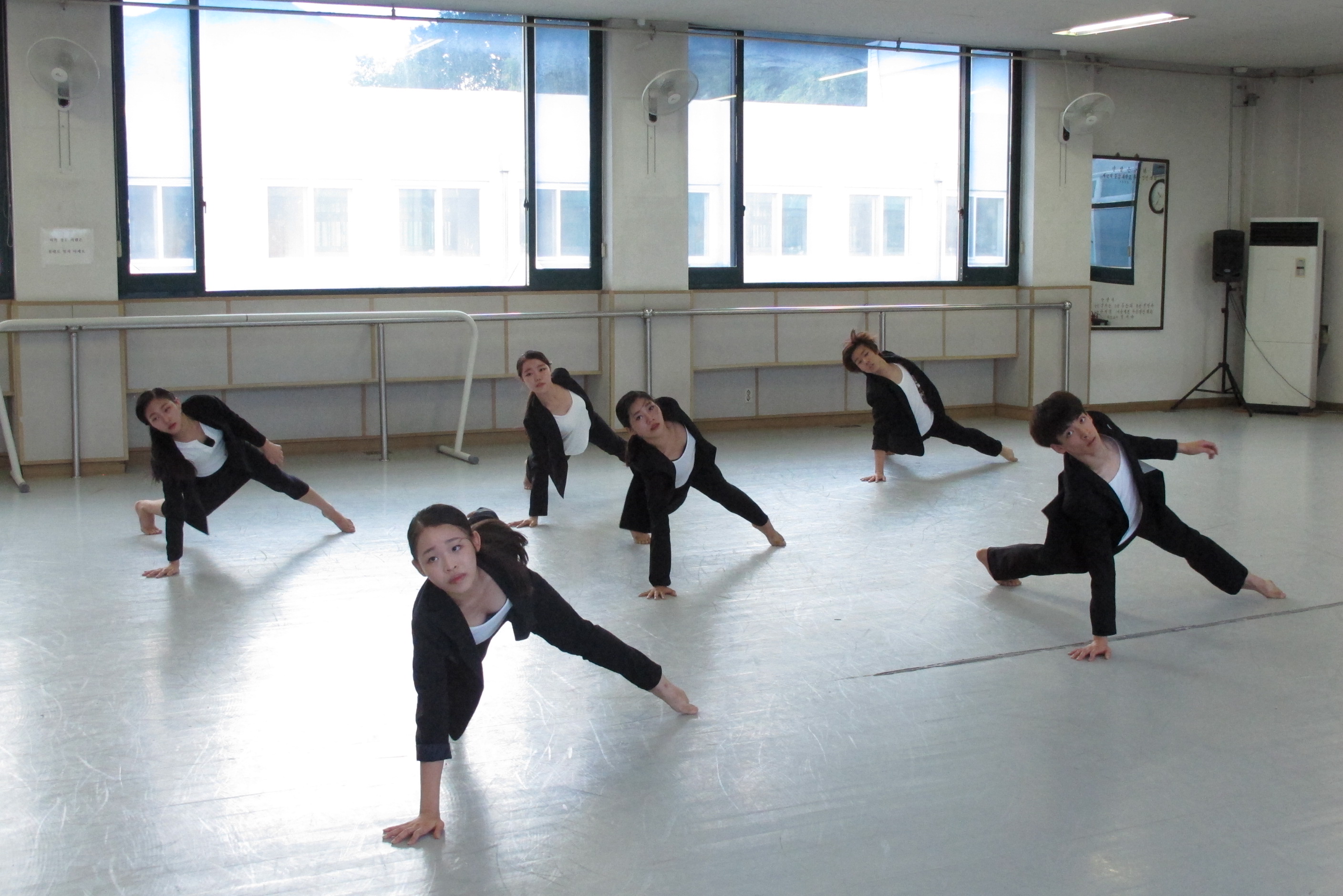 ��������Ư�� ����� ��ǥȸ