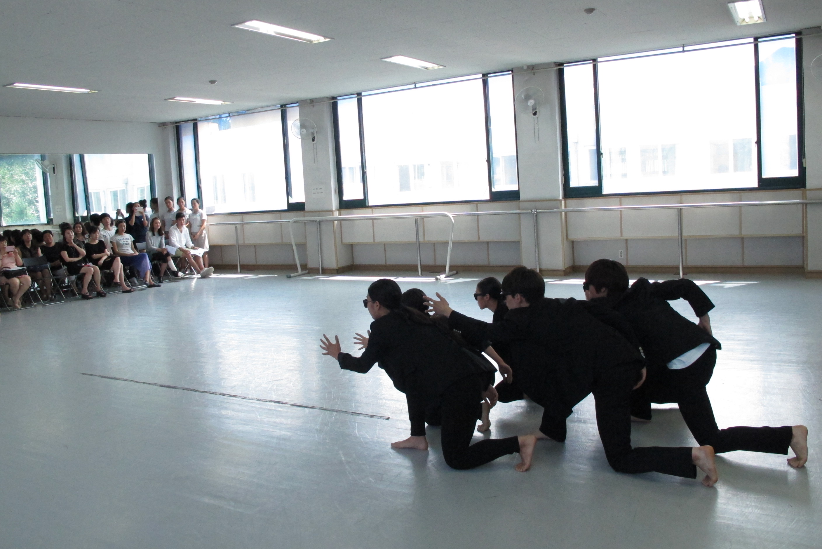 �������� ����� ��ǥȸ