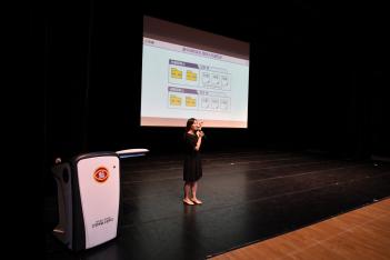 ȫ�ʹ��б� ���м���ȸ ÷���̹���