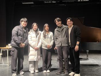 �ǾƴϽ�Ʈ ������ ��û ������ Ŭ���� ÷���̹���